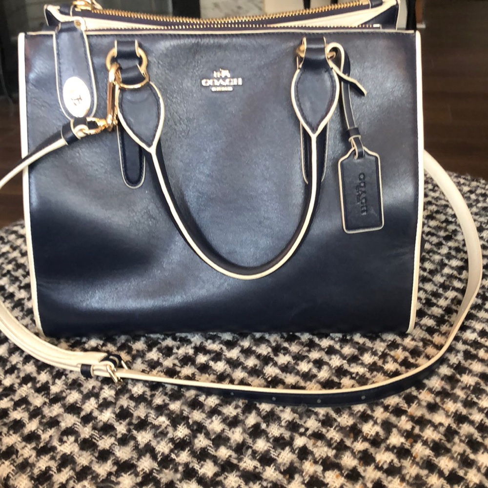 Coach-Absolutely gorgeous Coach handbag-Navy w/cream accents shoulder strap NWOT
